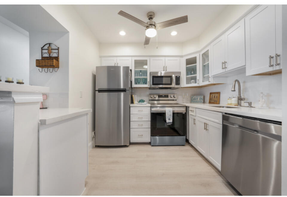 170 Cypress Club Drive 702
