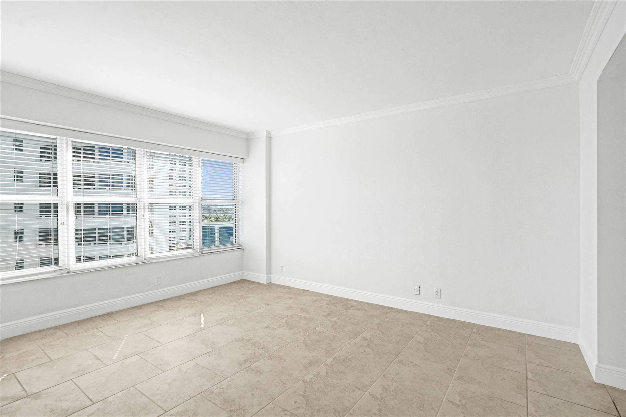 3700 Galt Ocean Drive 607