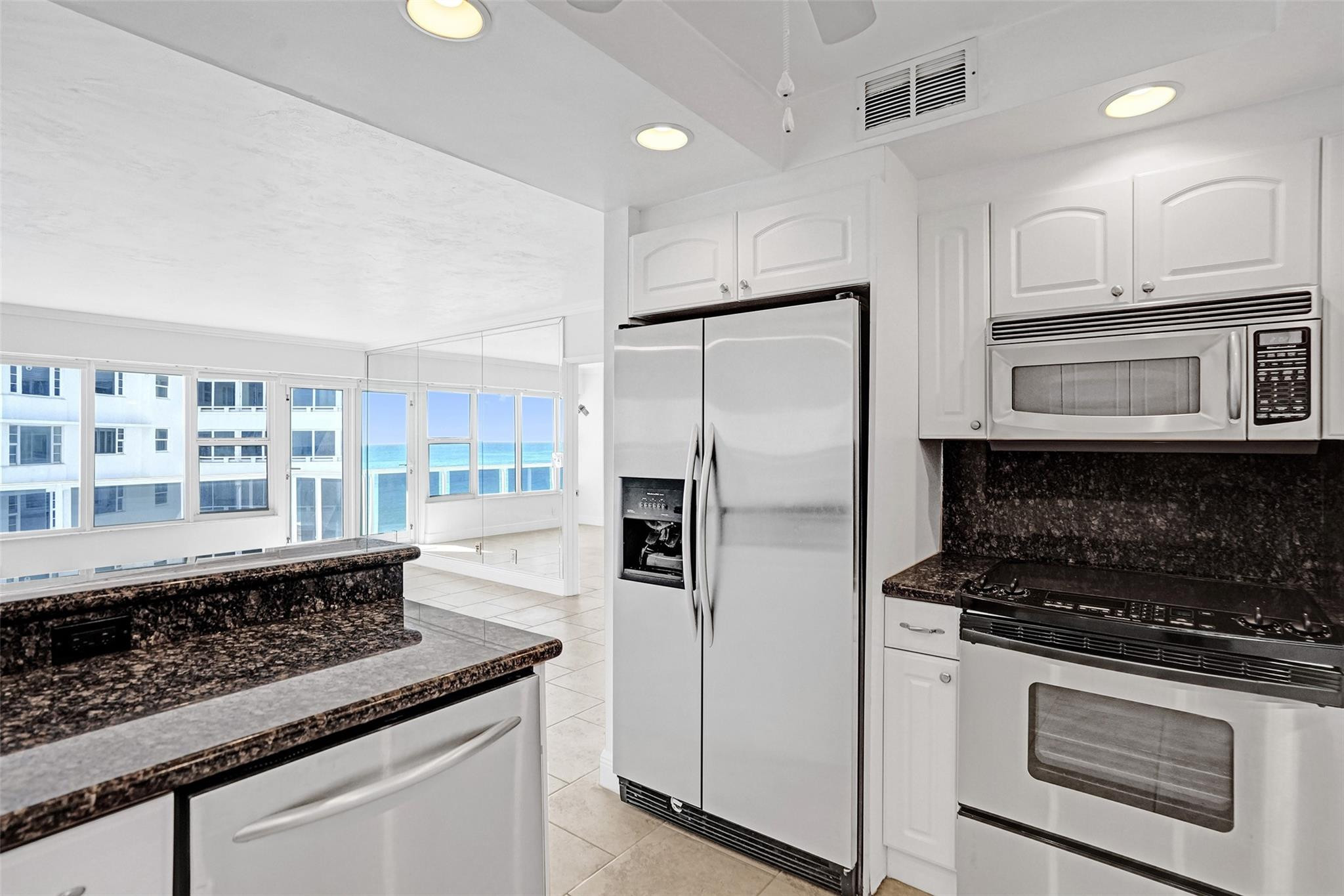 3700 Galt Ocean Drive 607