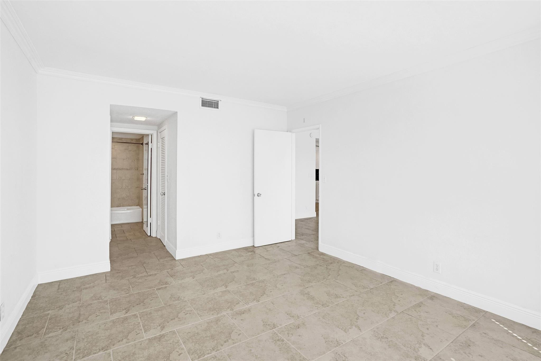 3700 Galt Ocean Drive 607
