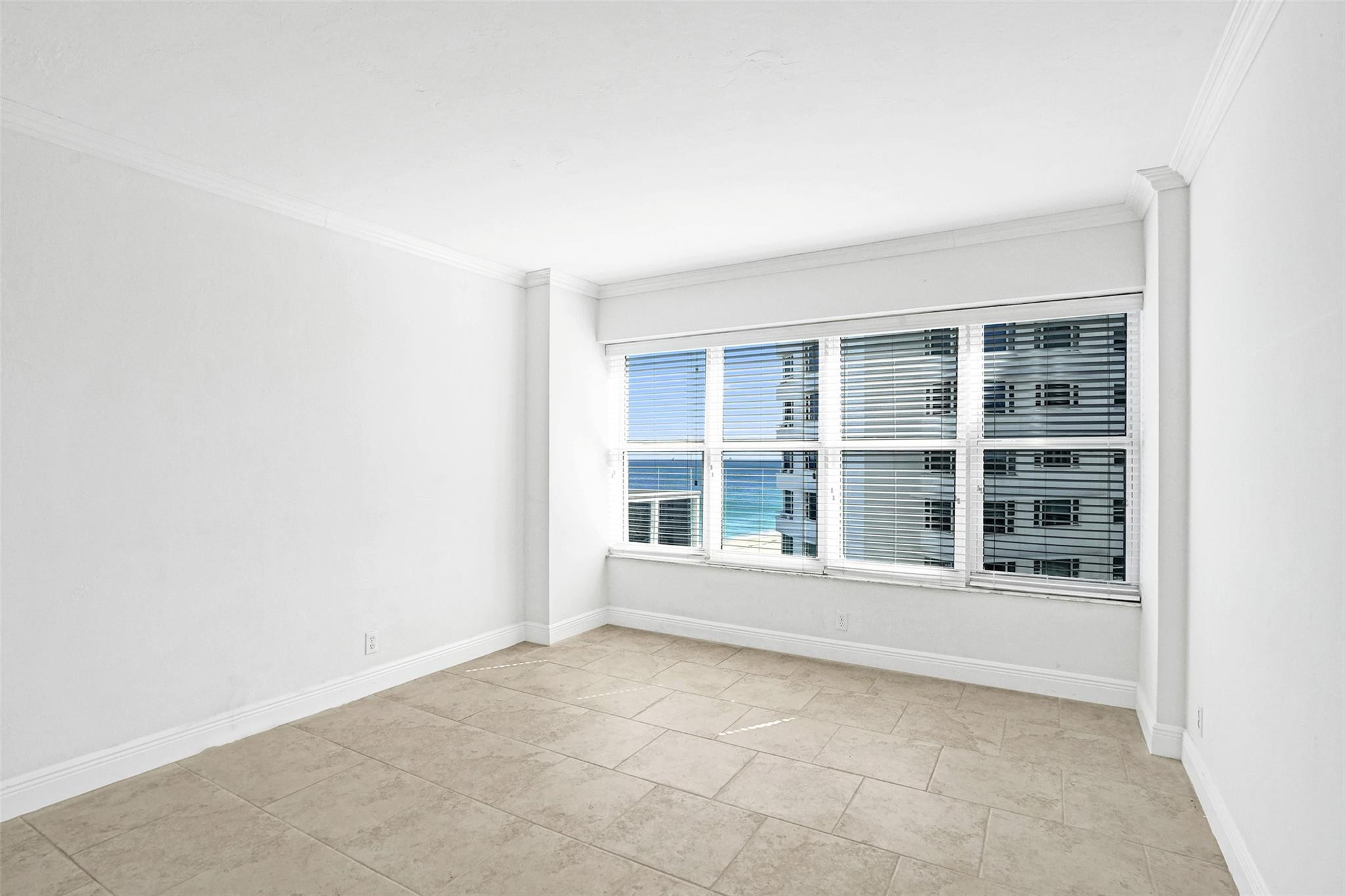3700 Galt Ocean Drive 607