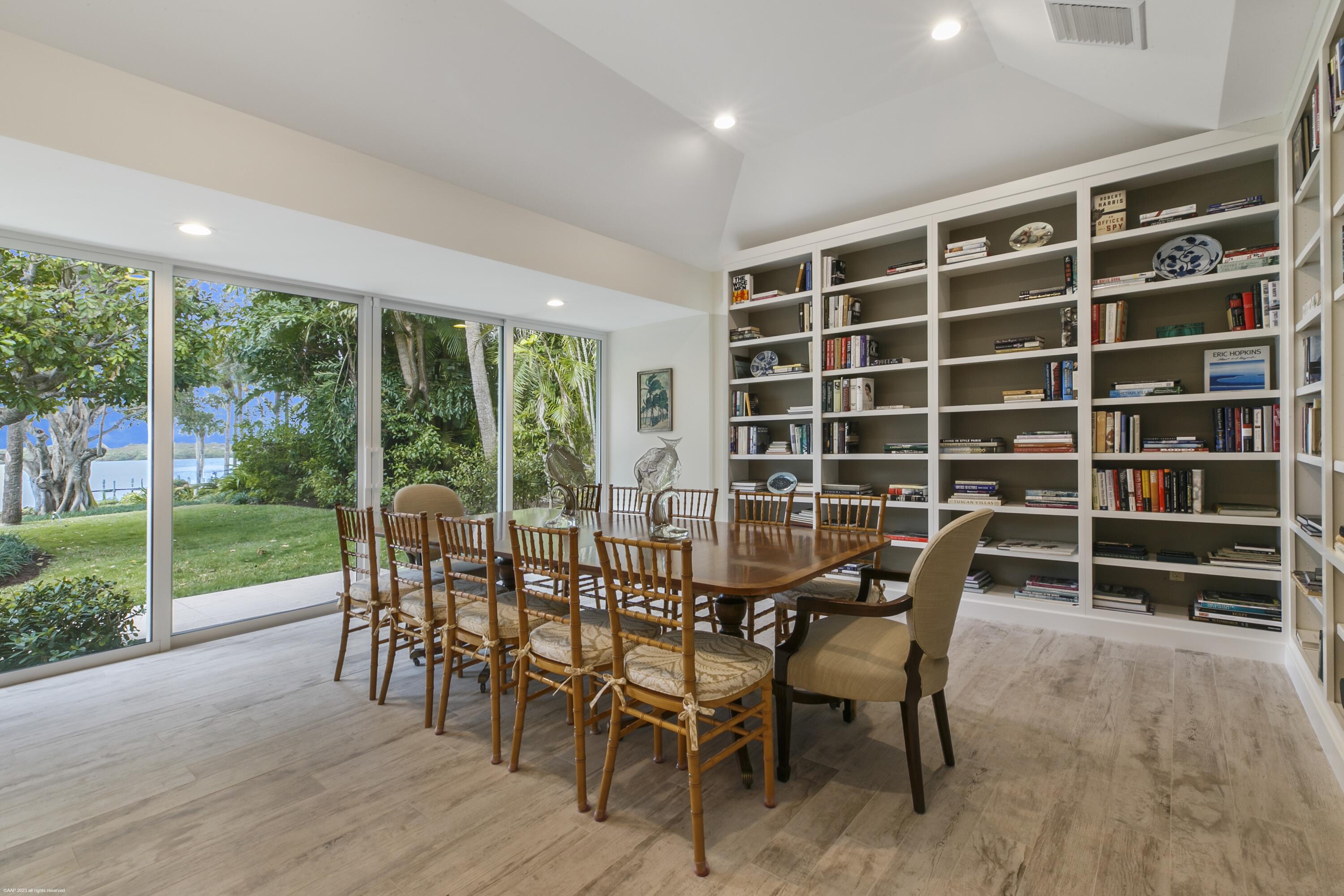 286 S Beach Road