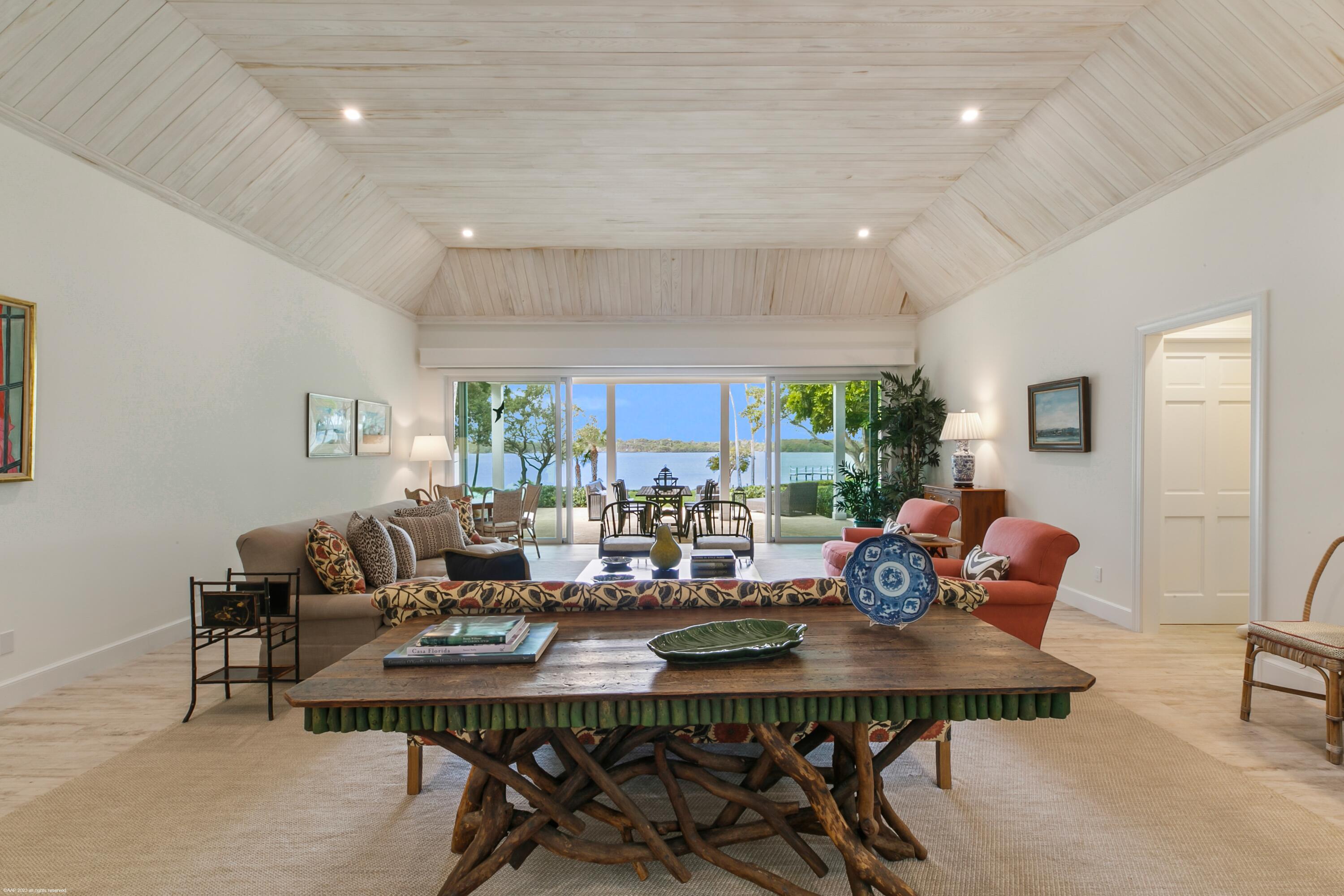 286 S Beach Road