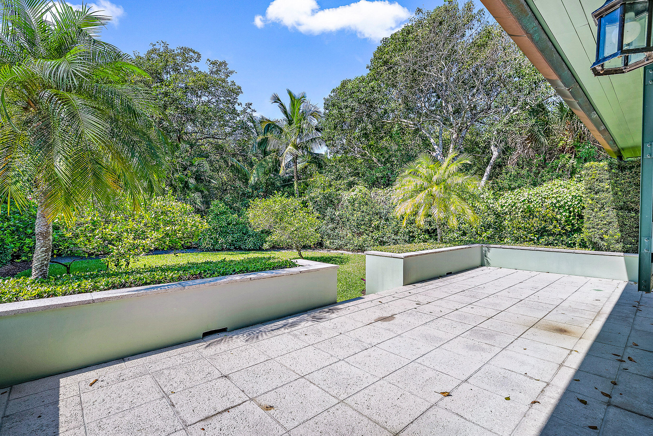330 S Beach Road