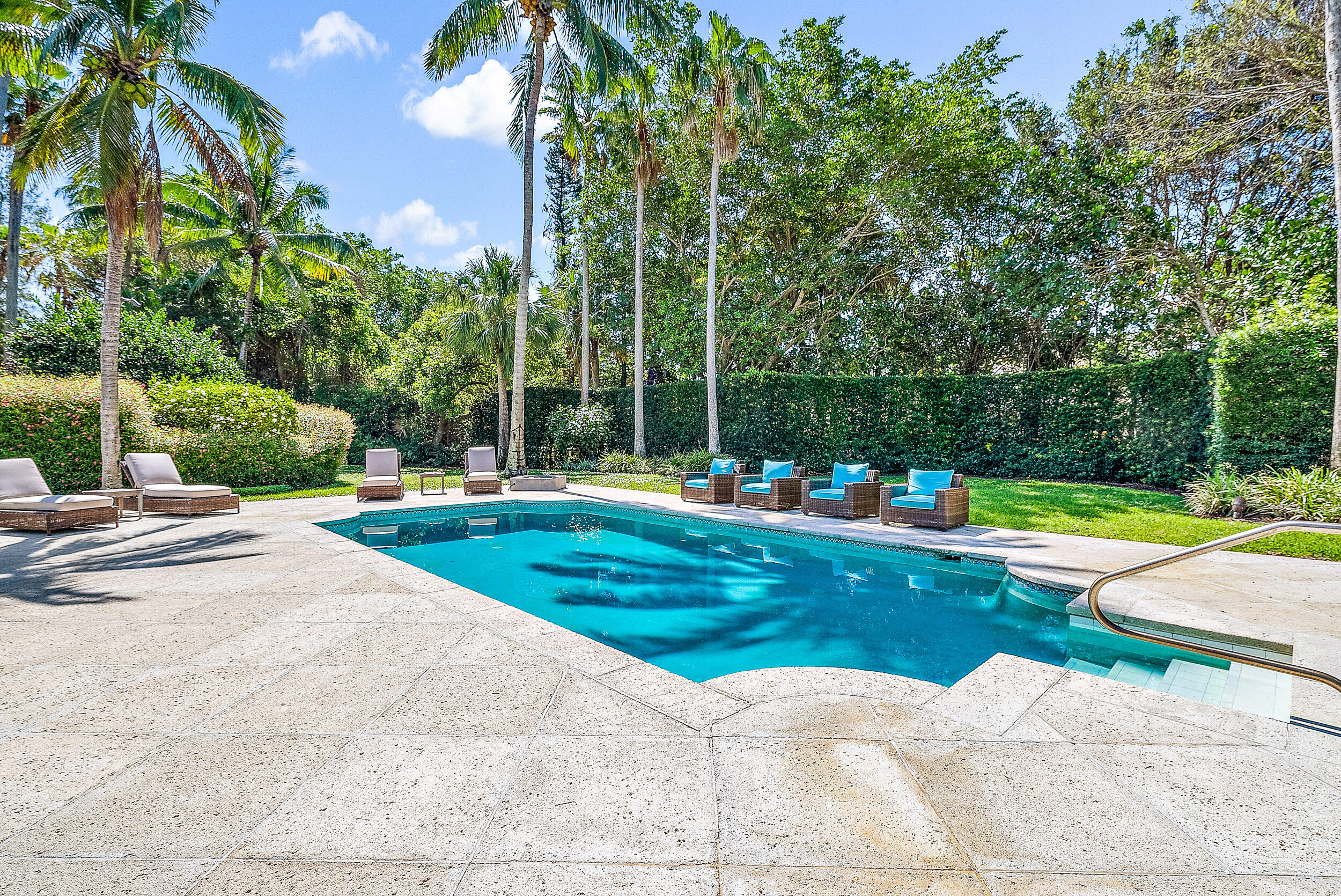 330 S Beach Road