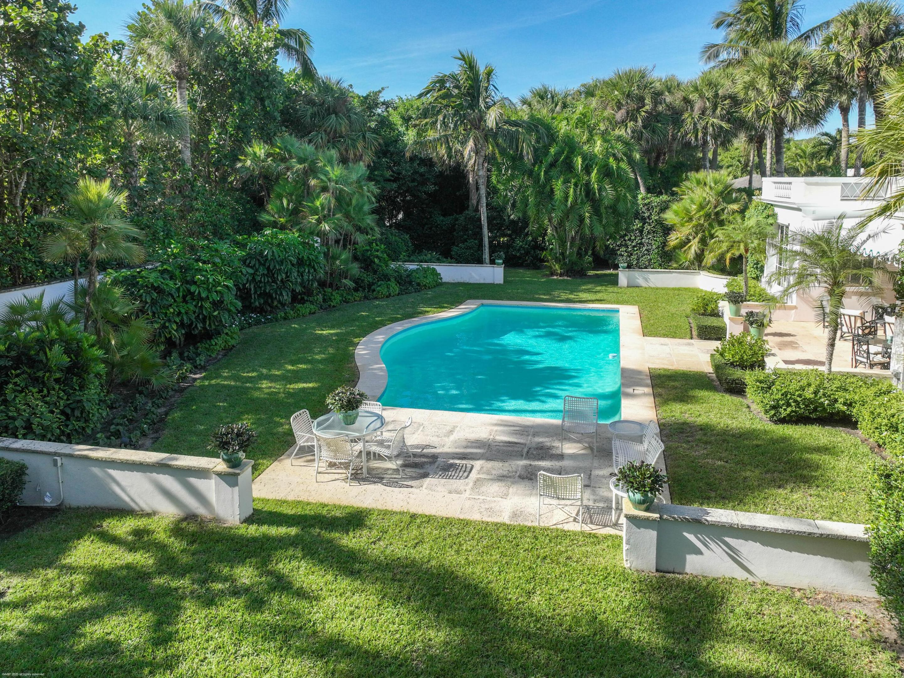 128 S Beach Road