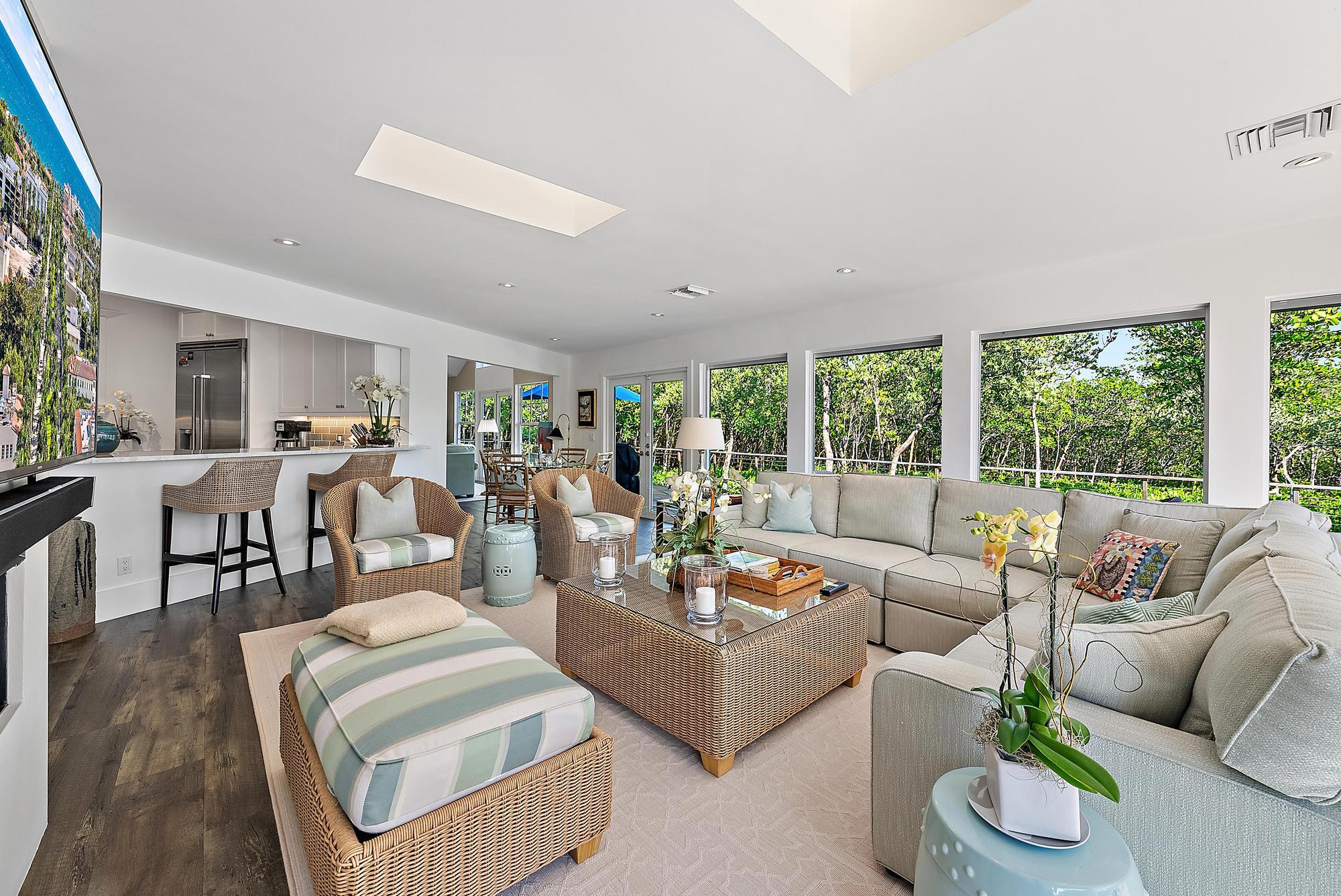 105 Harbor Way