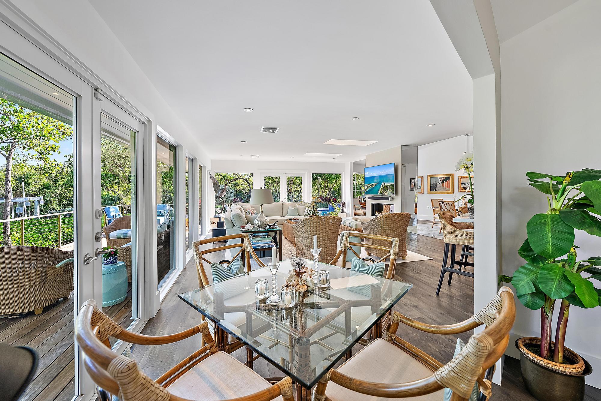 105 Harbor Way