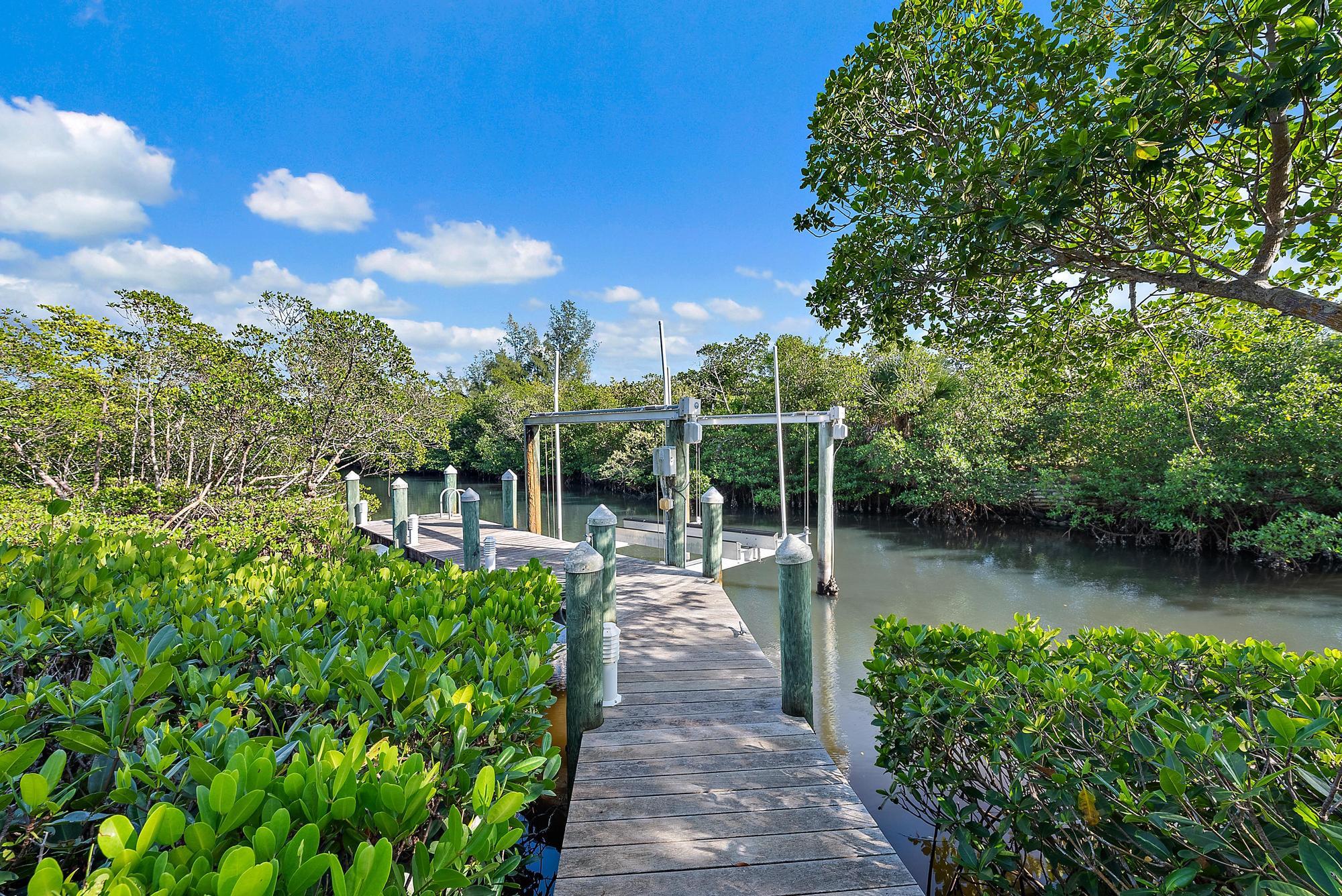 105 Harbor Way