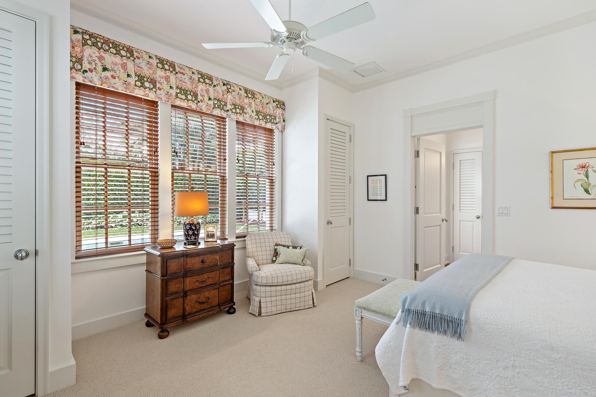 11726 SE Laurel Lane