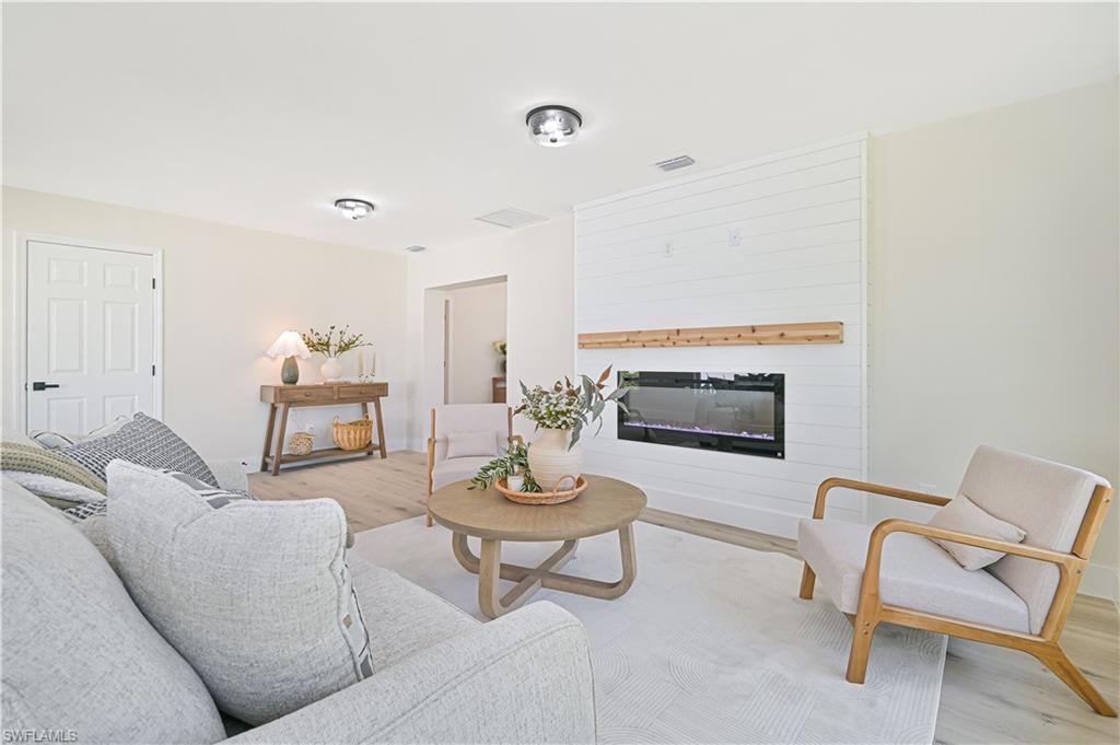 20844 Country Barn DR