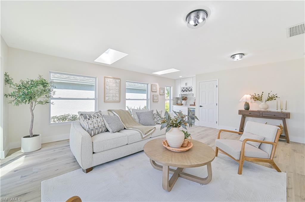 20844 Country Barn DR
