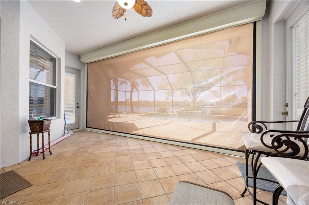 11015 Sea Tropic LN