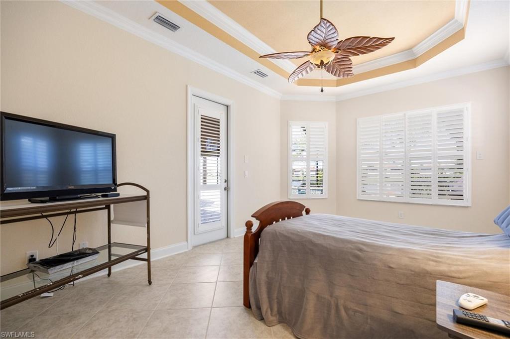 11015 Sea Tropic LN
