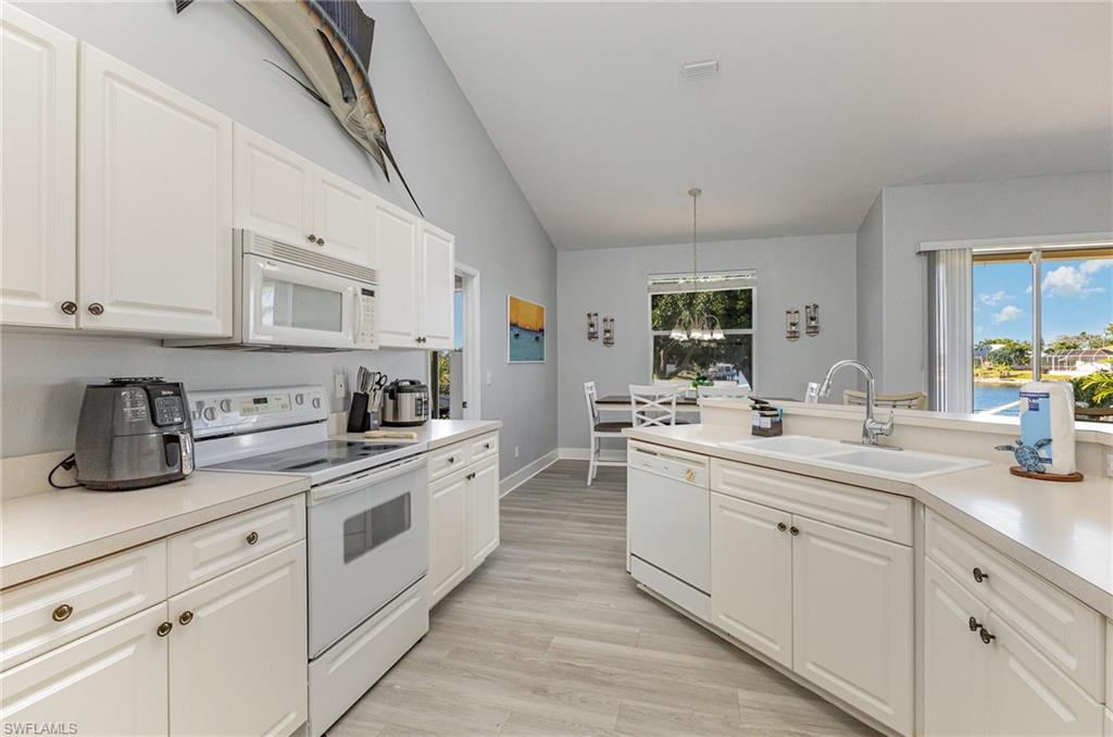 532 W Archer PKWY