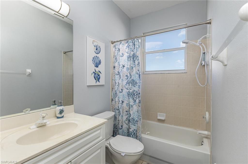 532 W Archer PKWY