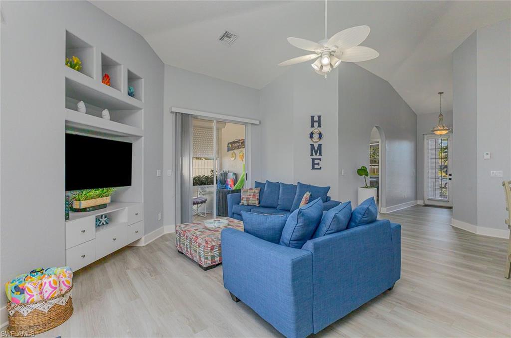 532 W Archer PKWY