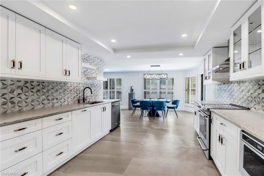 4451 Gulf Shore BLVD N # 203