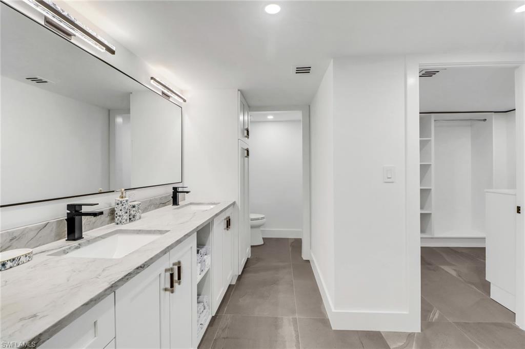 4451 Gulf Shore BLVD N # 203