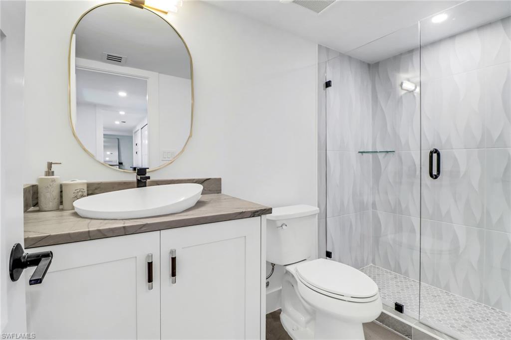 4451 Gulf Shore BLVD N # 203