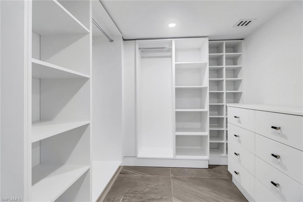 4451 Gulf Shore BLVD N # 203