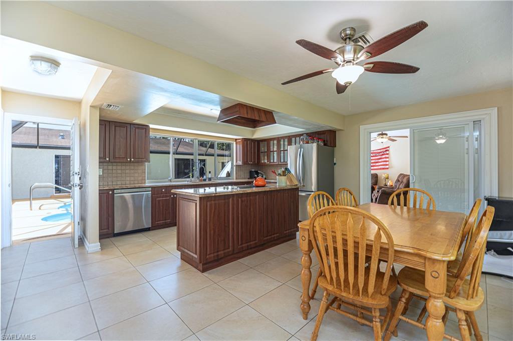 339 Delaware RD
