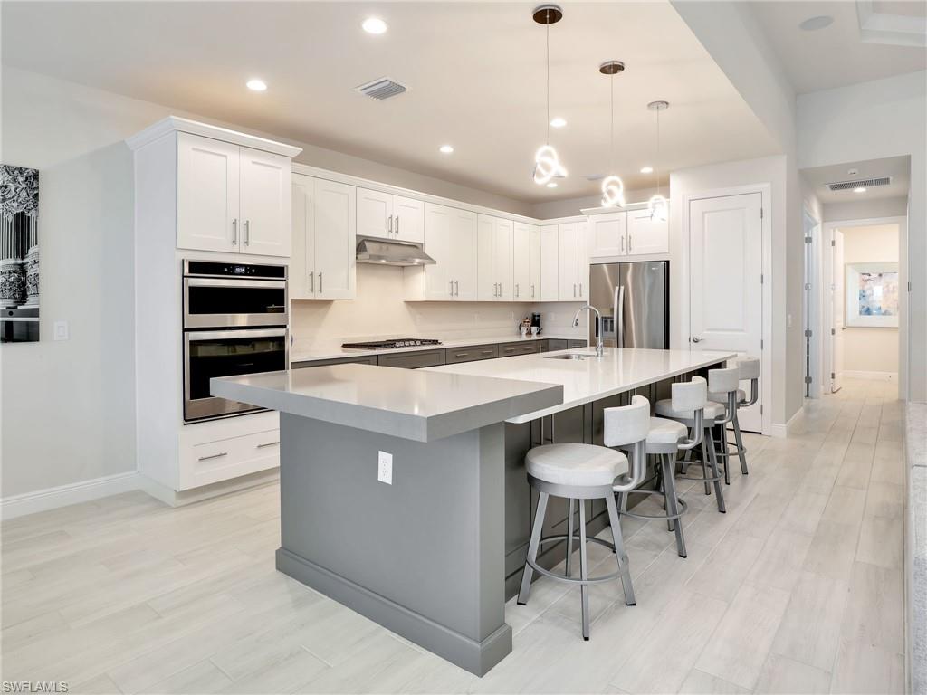 9054 Montserrat DR