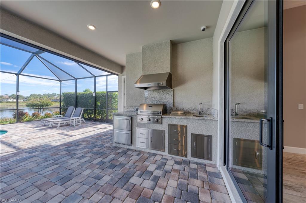 8942 Bahama Swallow WAY
