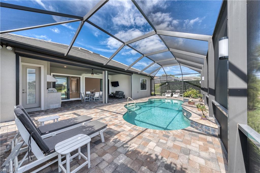 8942 Bahama Swallow WAY