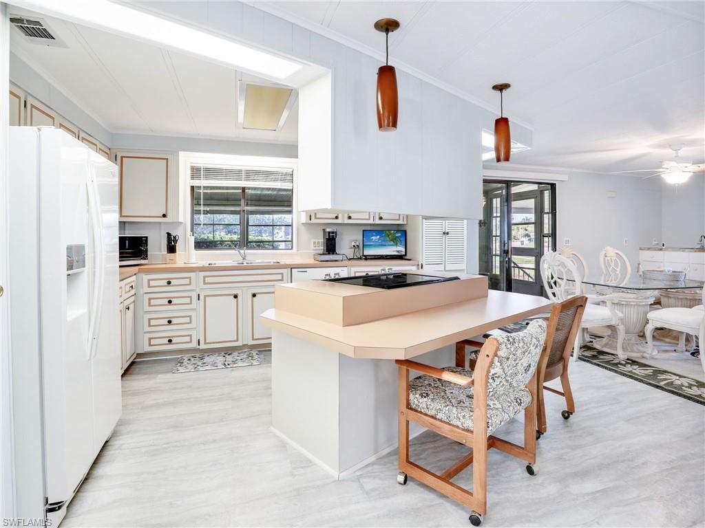 123 Calais CT