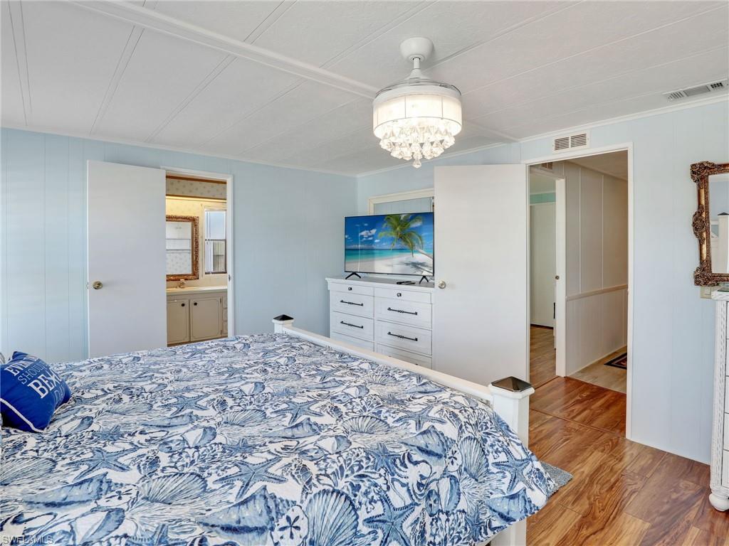 123 Calais CT