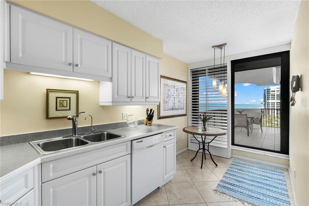 4005 Gulf Shore BLVD N # 807