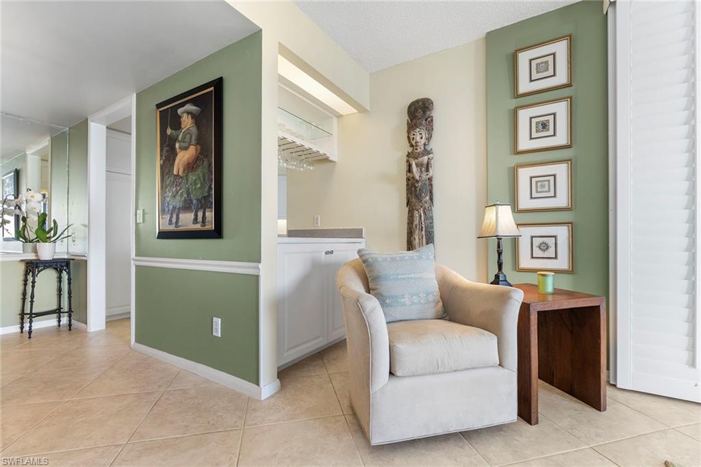4005 Gulf Shore BLVD N # 807