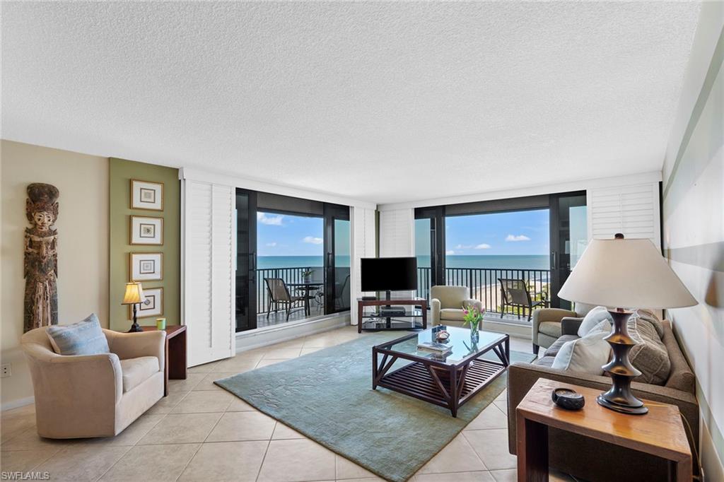 4005 Gulf Shore BLVD N # 807
