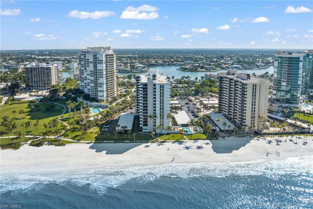 4005 Gulf Shore BLVD N # 807