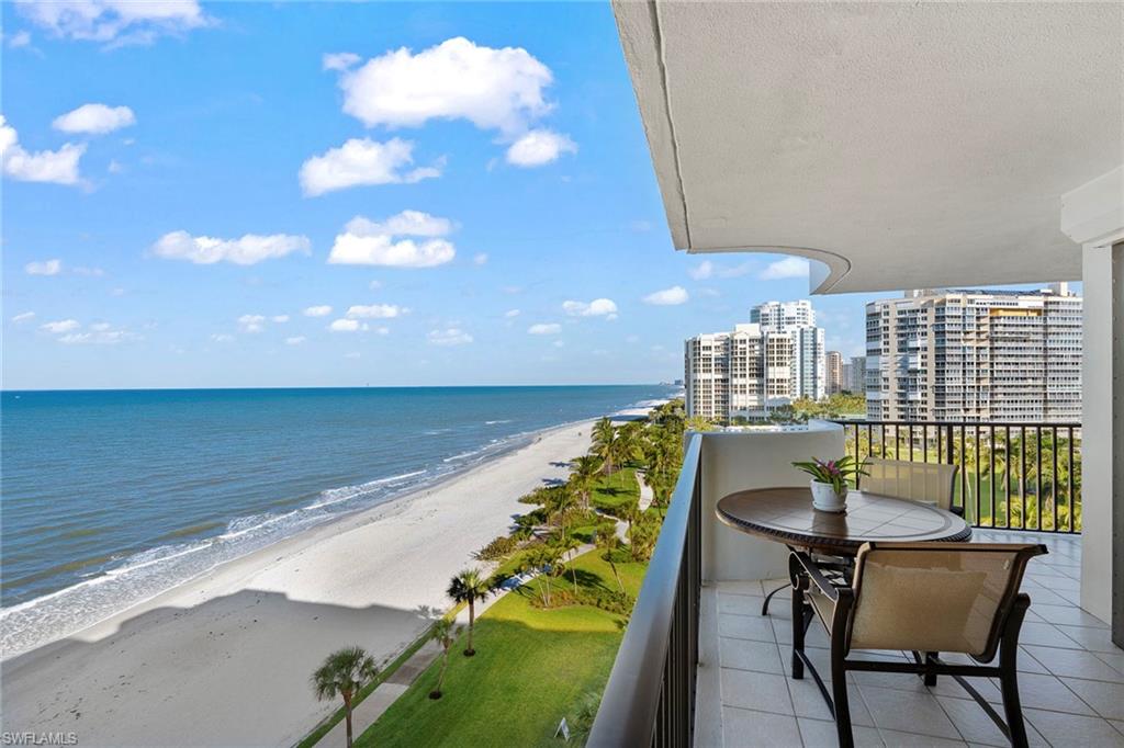 4005 Gulf Shore BLVD N # 807