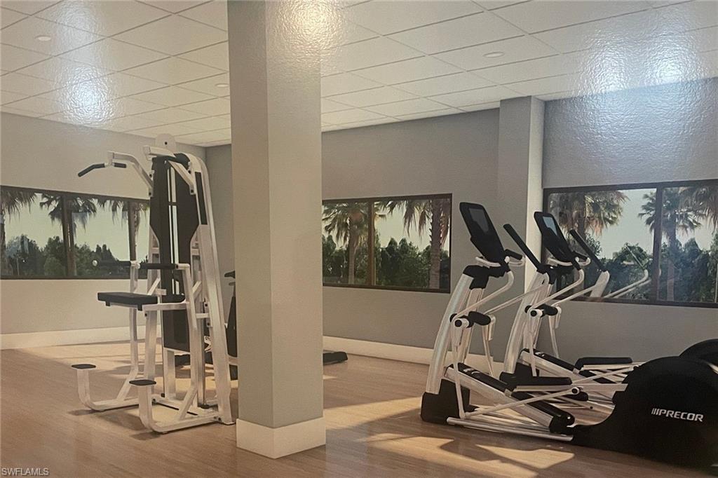 4005 Gulf Shore BLVD N # 807