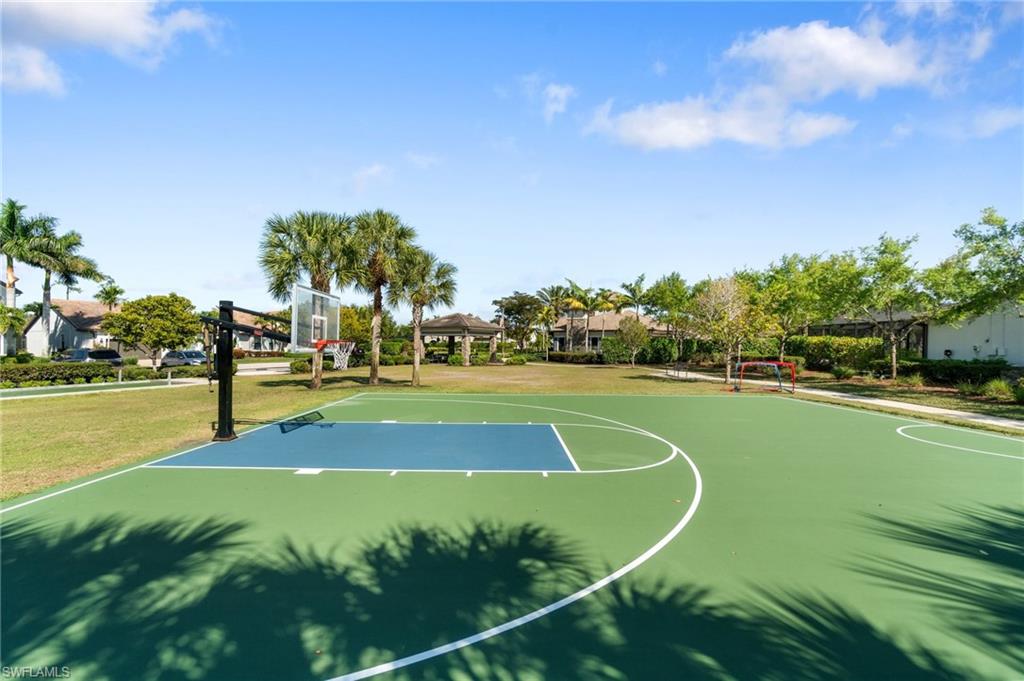16341 Camden Lakes CIR