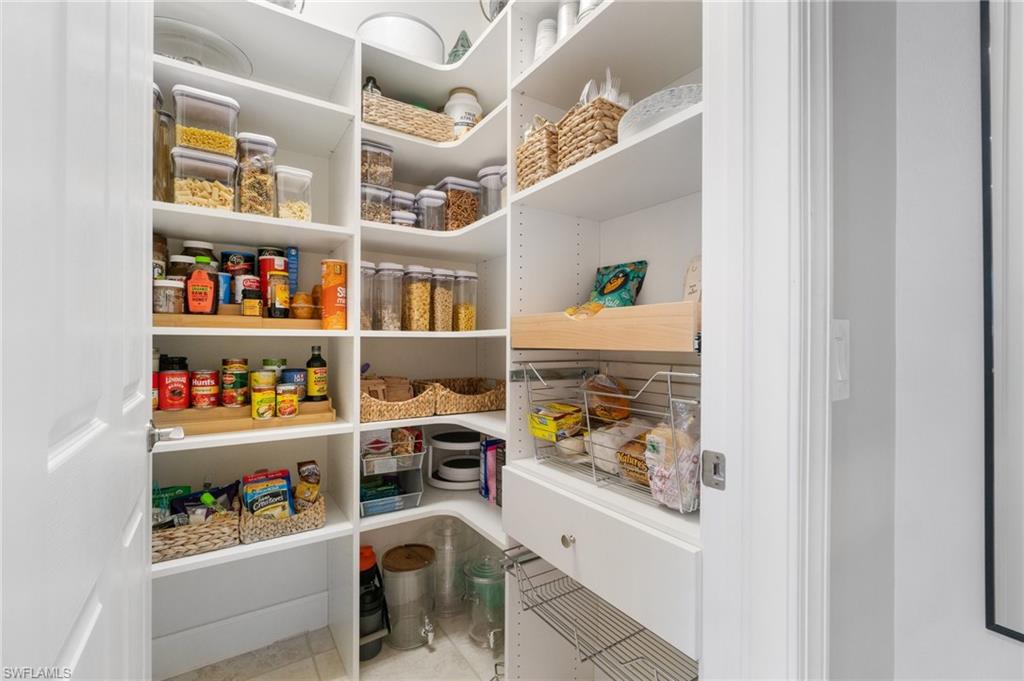 16341 Camden Lakes CIR
