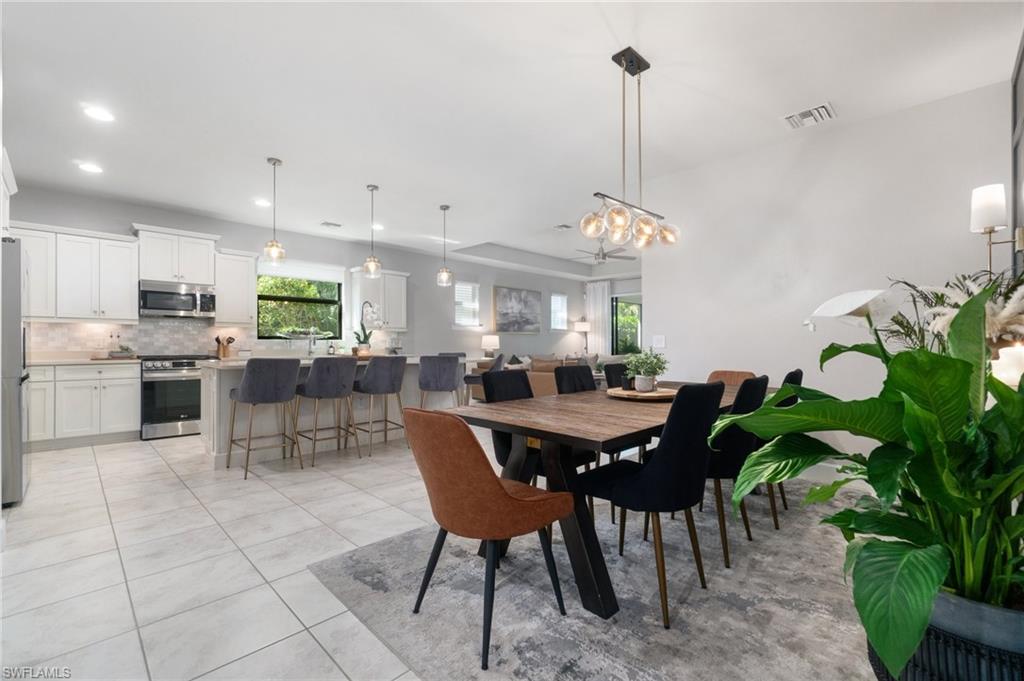 16341 Camden Lakes CIR