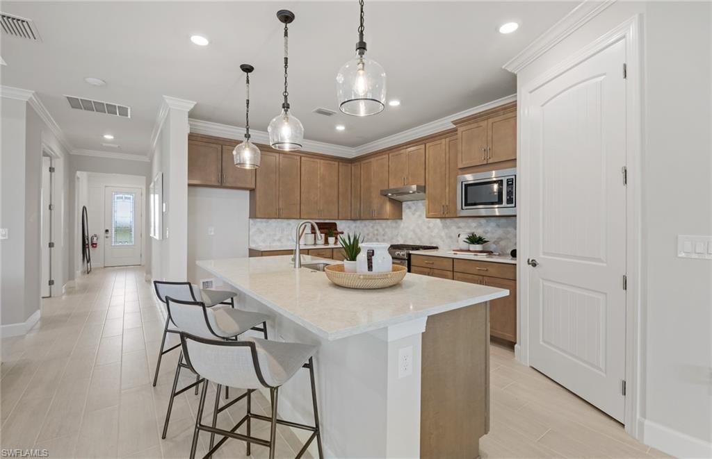 20301 Kingmont DR