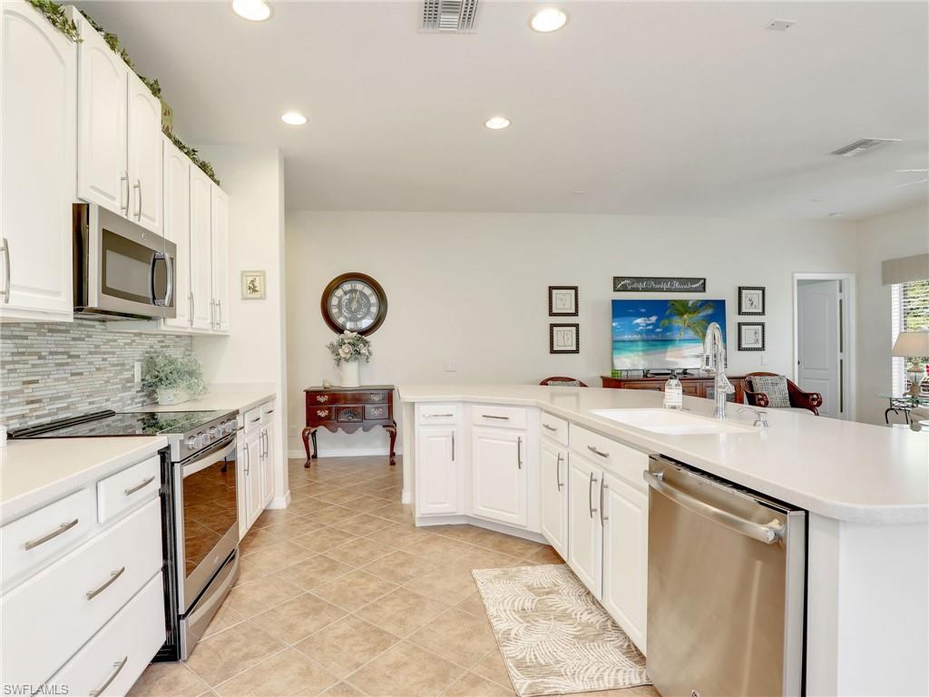 2456 Blackburn CIR