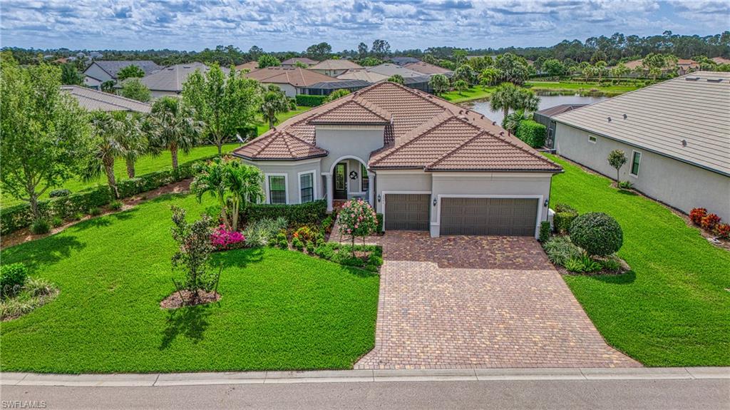 8946 Bahama Swallow WAY