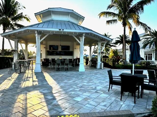 8946 Bahama Swallow WAY