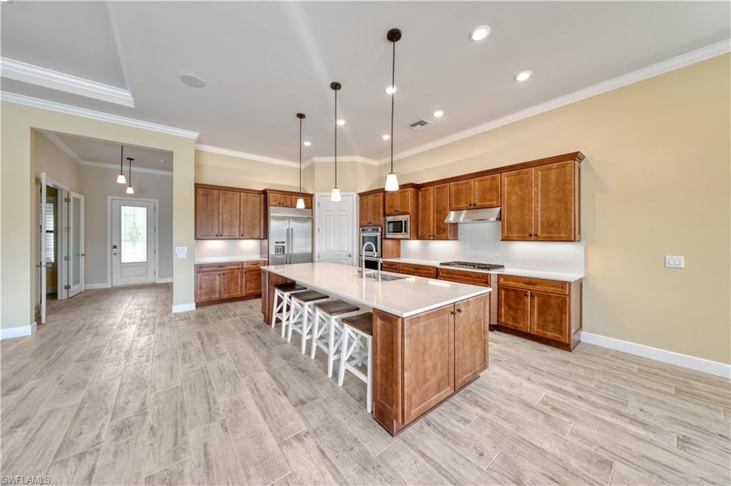8946 Bahama Swallow WAY