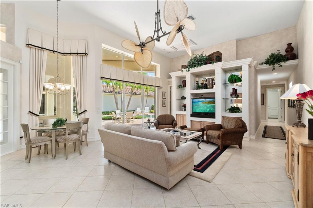 1092 Grand Isle DR