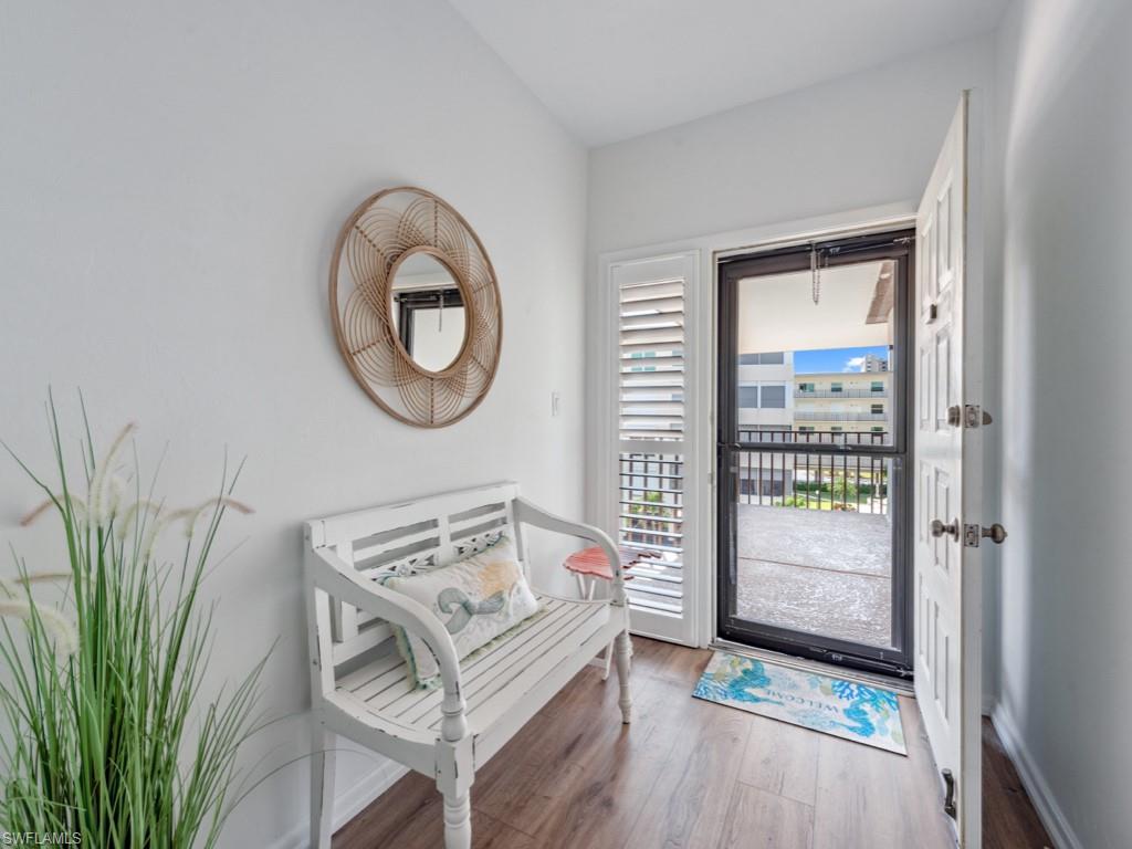 961 Swallow AVE # 304
