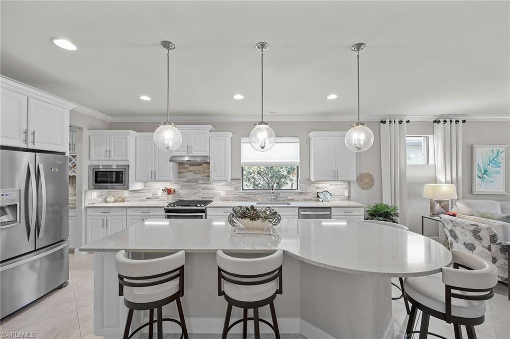 7554 Blackberry DR