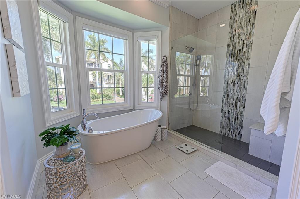 196 Topanga DR