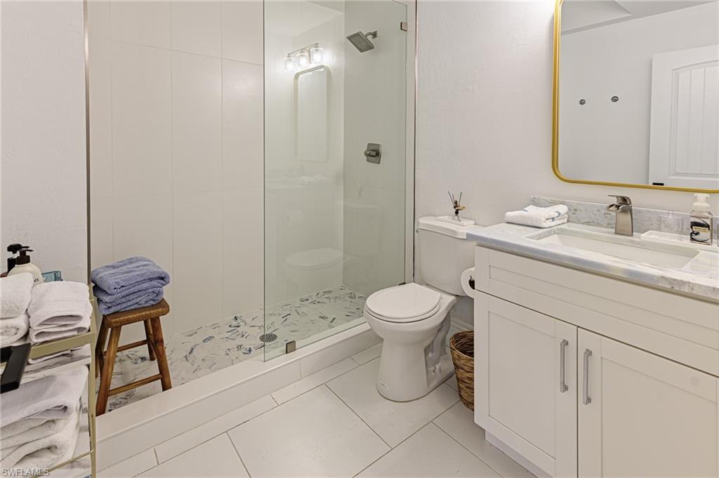 196 Topanga DR